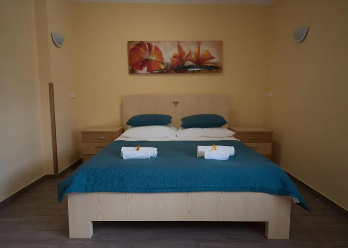 S Hotel - Simple City Centre Stay