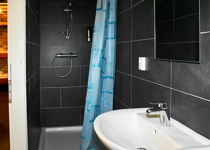 Amsterdam Teleport Hotel - Free Parking