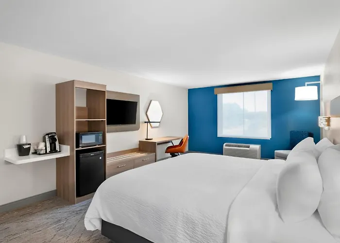 Holiday Inn Express & Suites Morrilton By Ihg