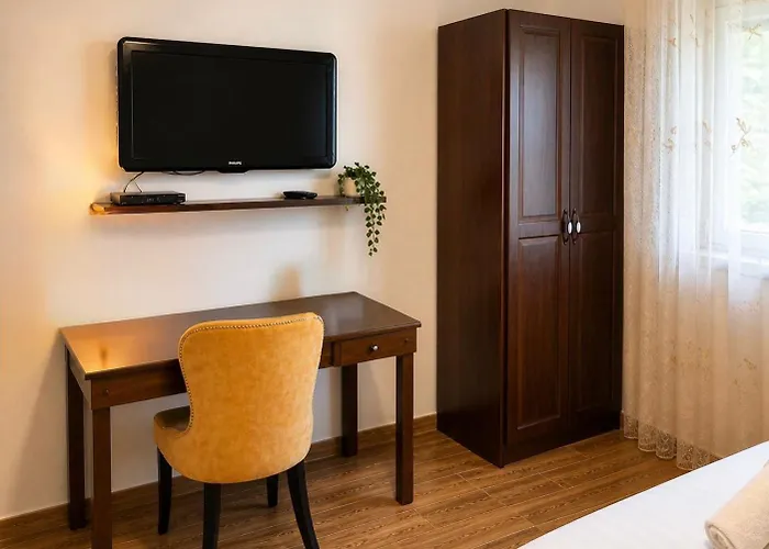 Hotel Vila C Plus Plus