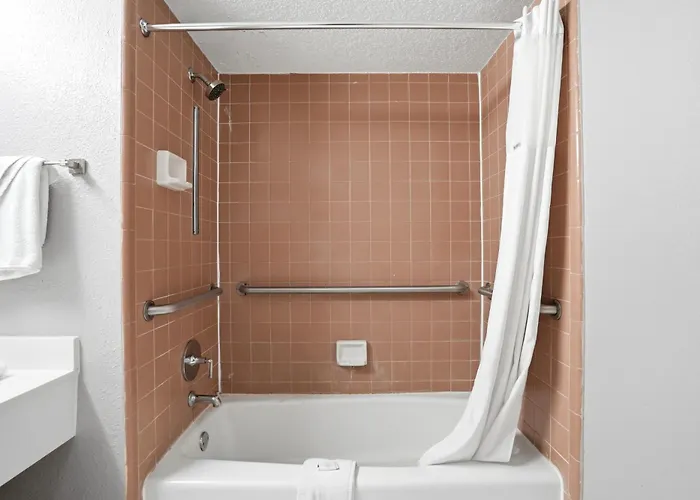 American Inn And Suites - Atlanta Airport Jonesboro I-75