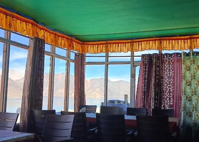 Soma Retreat Cottage, Pangong Lake