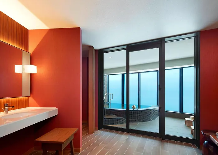 Sheraton Okinawa Sunmarina Resort