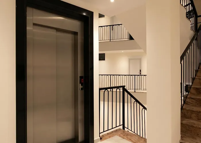 The Honeycomb Boutique Hotel