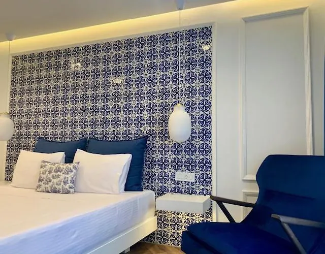 Blue Luxury Suites