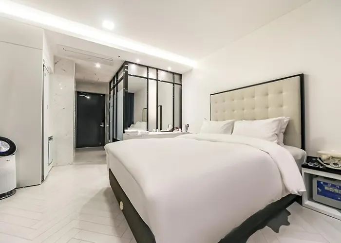 Daegu Dongseongro Hotel Labella