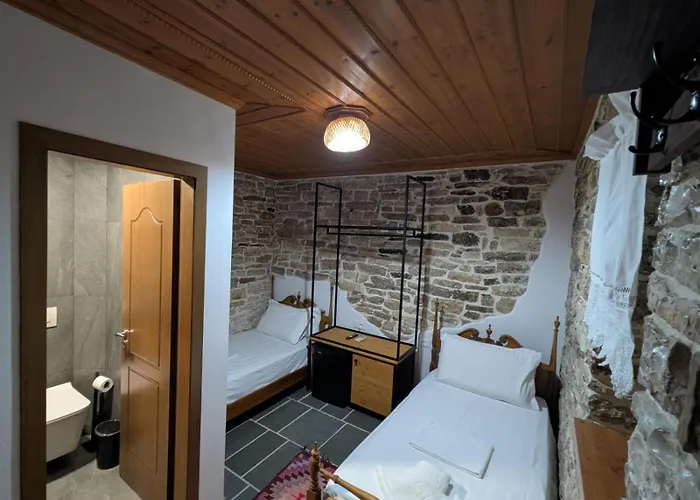 Aqueduct inn