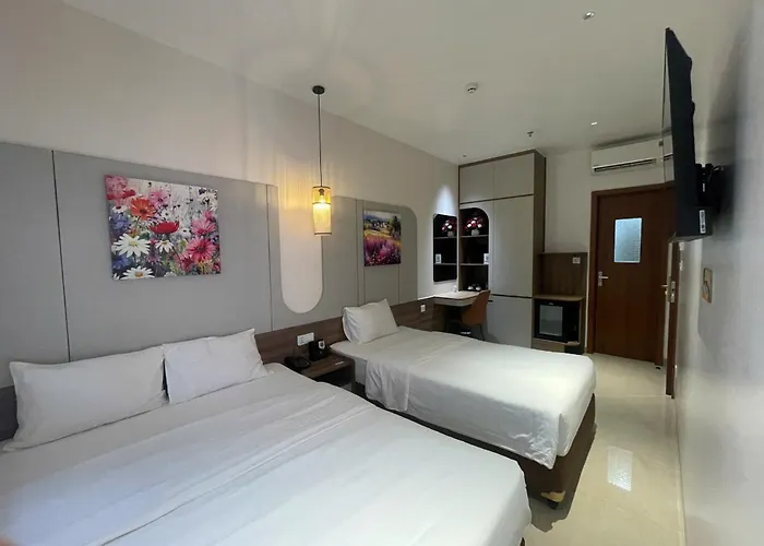 Rosalie Quang Binh Hotel