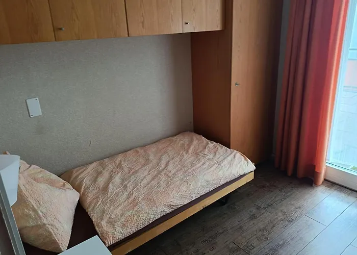 Adrenalin Backpackers Hotel