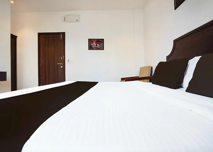 Townhouse Oak Ramdaspeth Krims Hospital