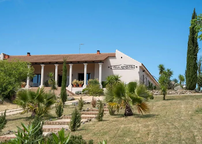 Villa Aemilius Hotel a 10 minutos de Mérida