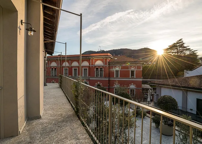 Le Dimore - Como City Center - Boutique Apartments Near Lake, Train And Bus Stations