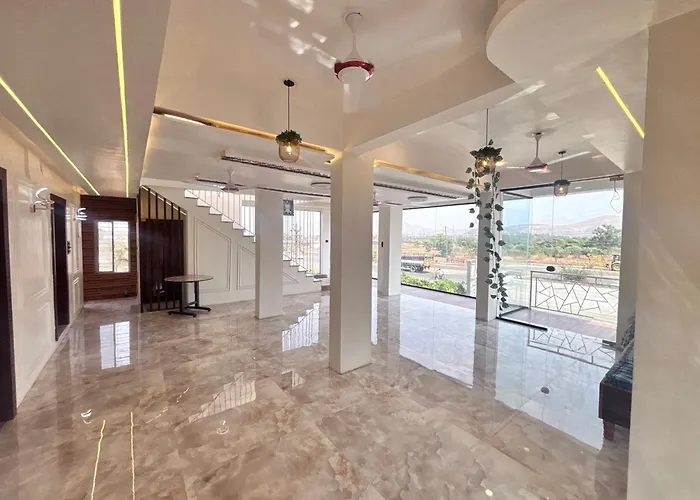 Avera Luxurious Stay