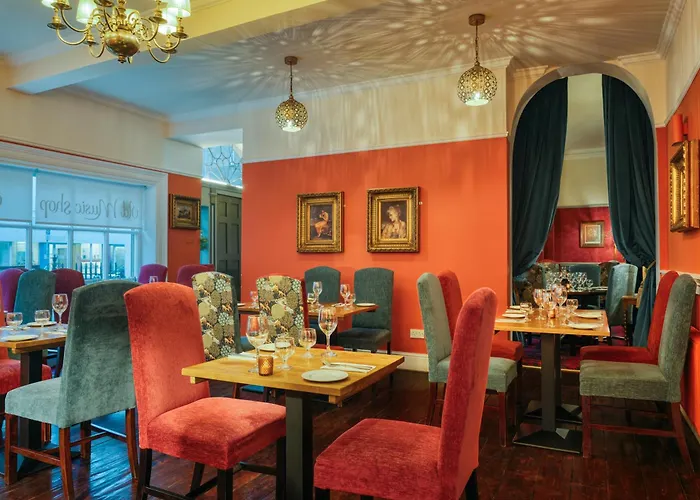 Castle Hotel
