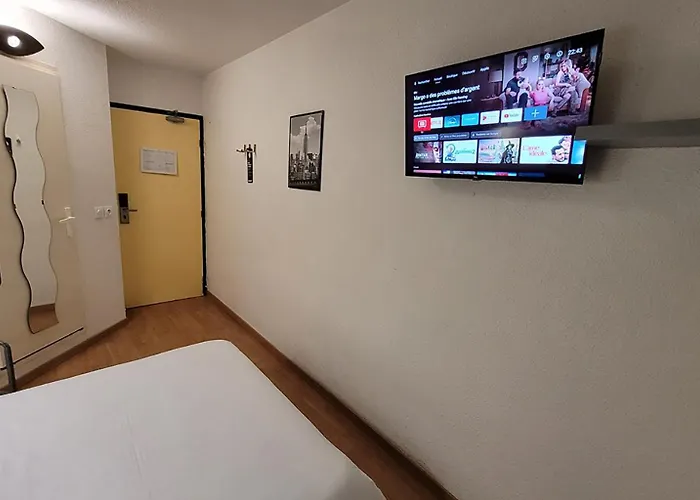Good Night Hotel