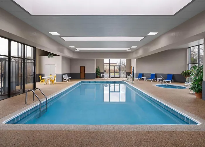 Wingate By Wyndham Cranberry