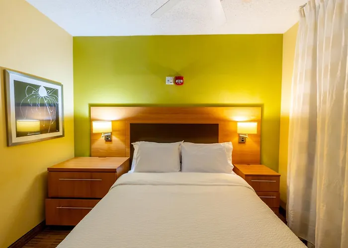 Candlewood Suites Bedford - Fort Worth By Ihg