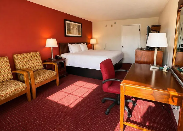 Carriage House Inn