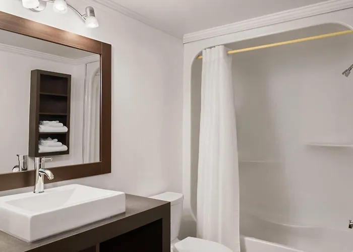 Ramada By Wyndham Laval