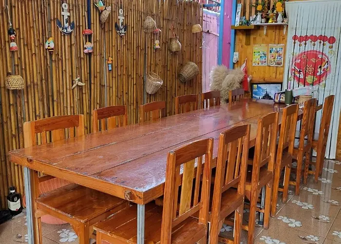 บ้านเนวี่ เกาะล้าน