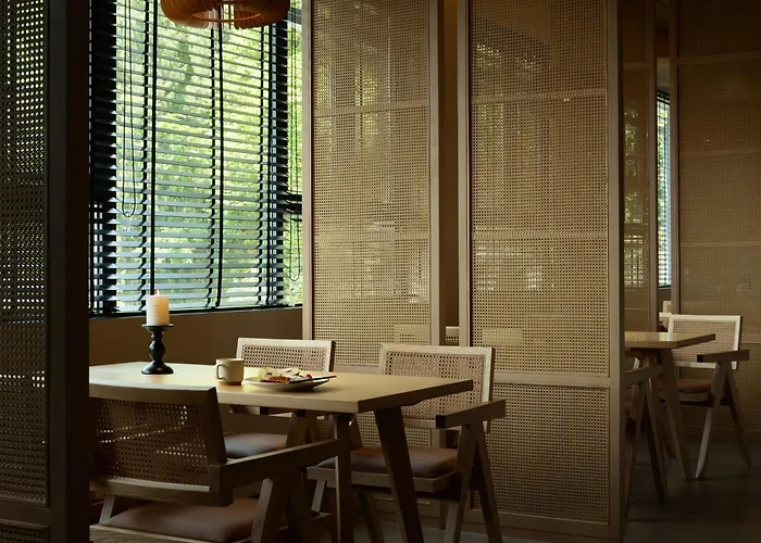 Yanyu Yunxi Resort Hotel 烟雨云兮酒店