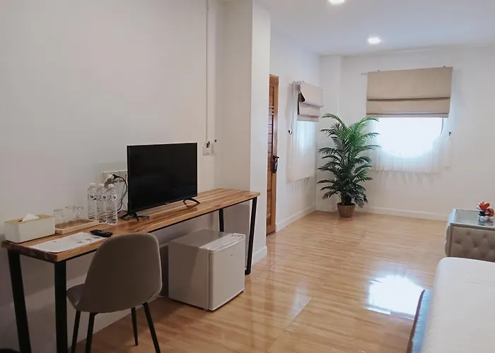 J-Boutique Hotel เจ-บูทีค โฮเทล