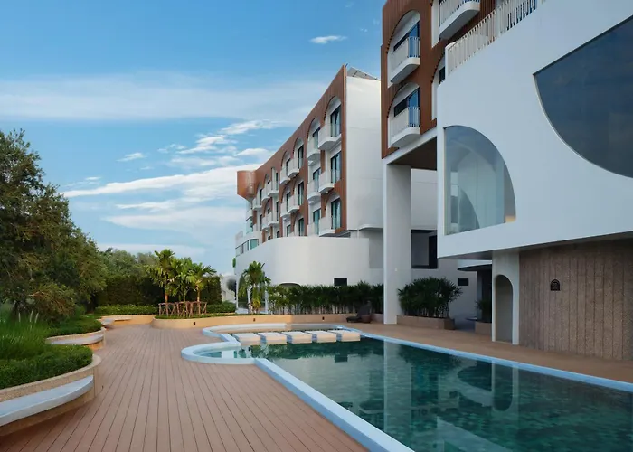 Phetara Hotel Mahachai By Pcl
