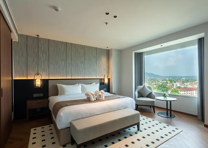 Champasak Grand Hotel