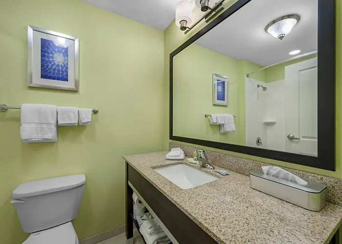 Sleep Inn&Suites Altoona North