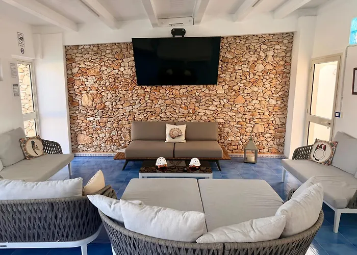 Hotel Macondo
