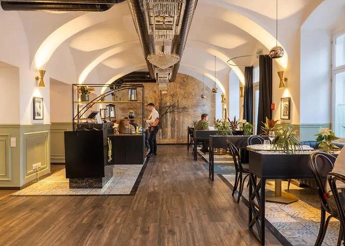 Parklane Boutique Hotel - Newly Renovated