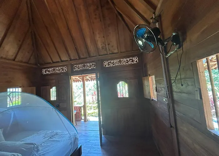 Parlezo Cottage Dintor