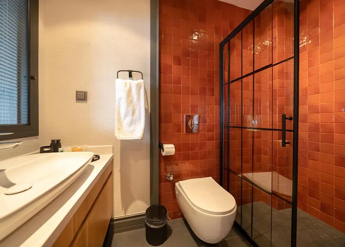 Reddoors Suites Sea View