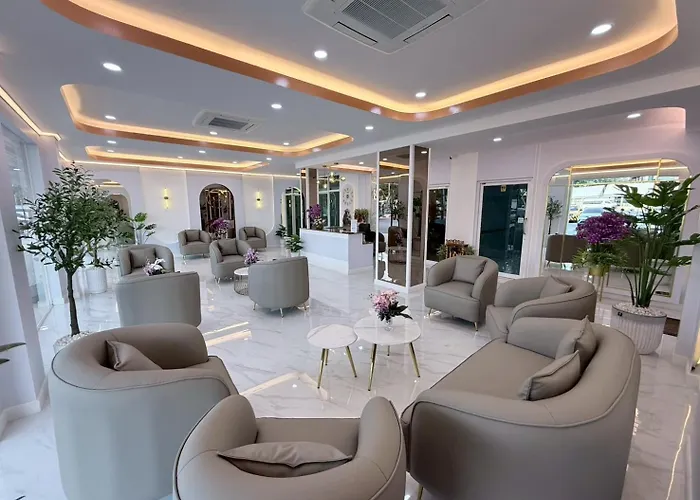 Lopburi Sity Hotel โรงแรมลพบุรี ซิตี้
