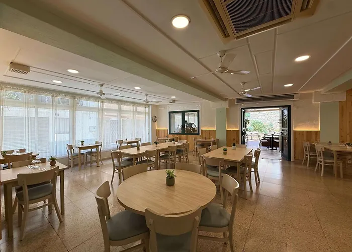 Hostal Rom Familiar