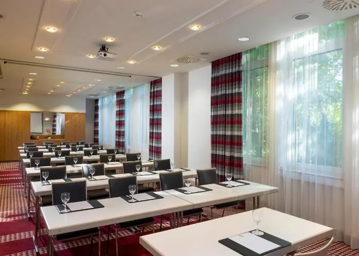 Sunday Hotel Frankfurt Airport - Neu-Isenburg