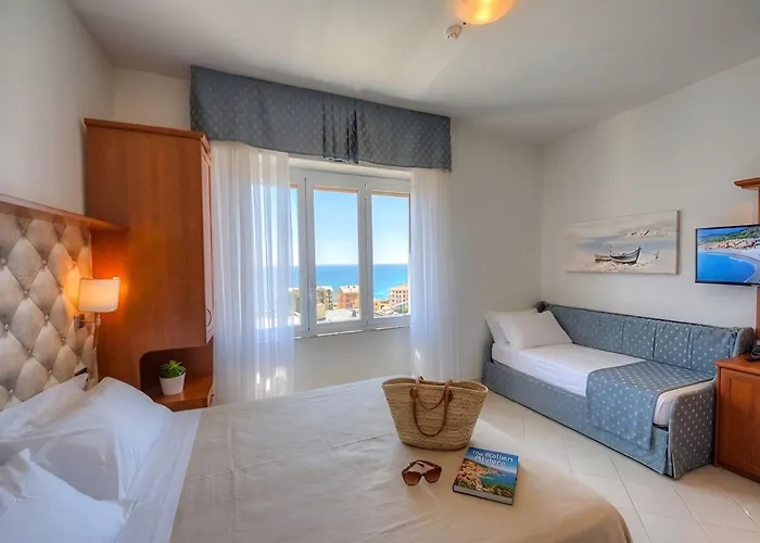 Hotel Noris