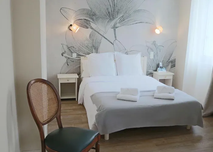 Les Ambassadeurs Logis Hotels et Restaurant