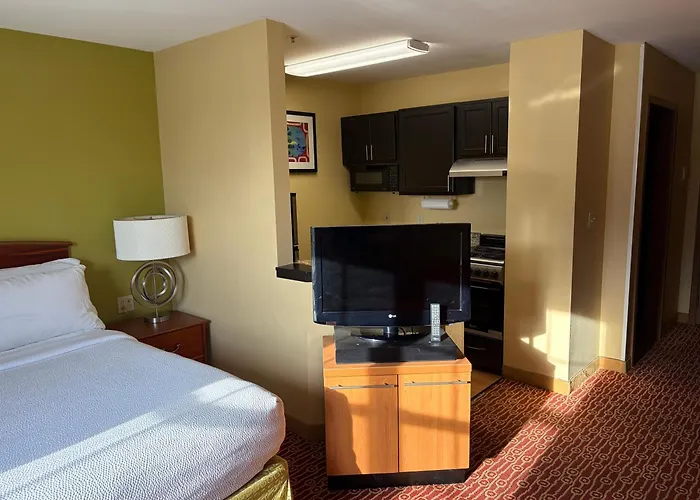 Mainstay Suites Bloomington Near University