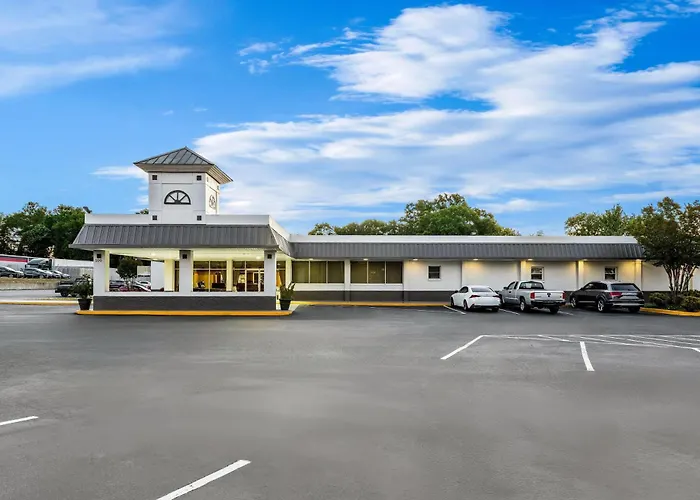 Super 8 By Wyndham Gaffney