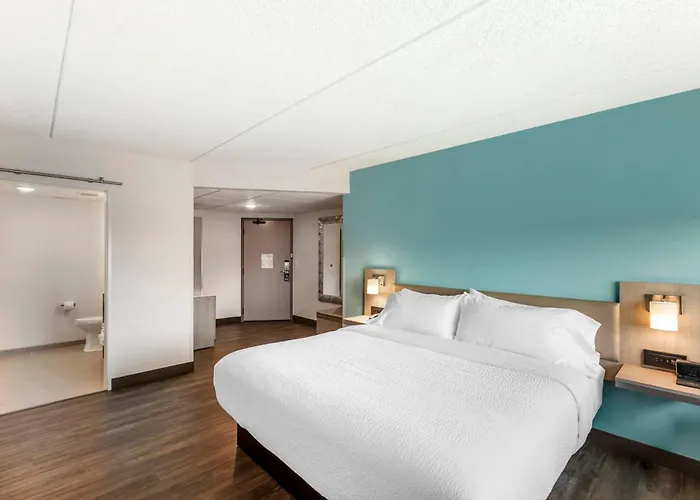 The Harborview On Lake Michigan, An Ascend Collection Hotel
