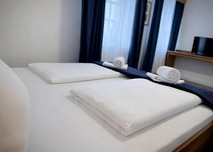 Hotel Reinhardts