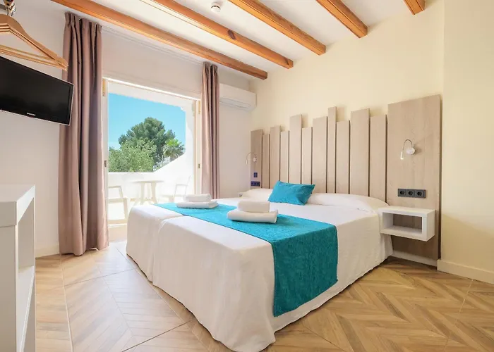 azuLine Apartamentos Can Sanso Santa Eulalia del Río