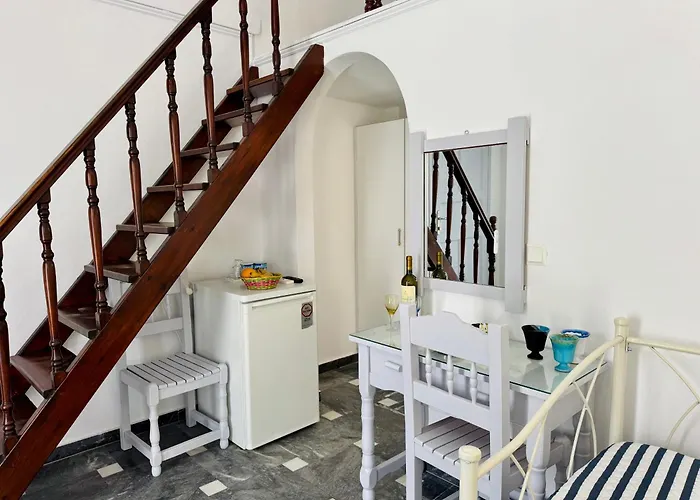 Tritonas Rooms