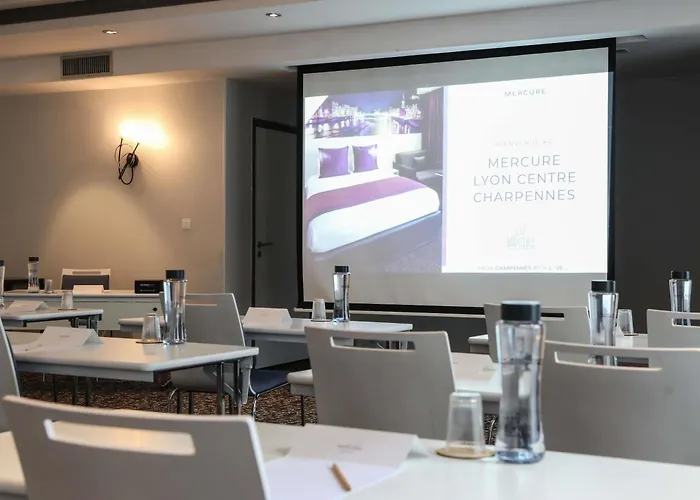 Hotel Mercure Lyon Centre Charpennes Parc De La Tete D'Or