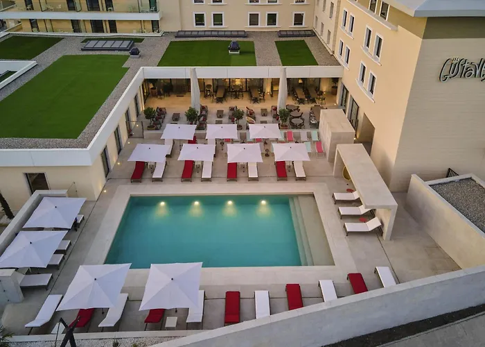 Mercure Avignon Tgv Hotel & Spa