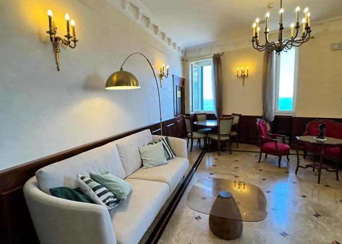 Livingston Hotel