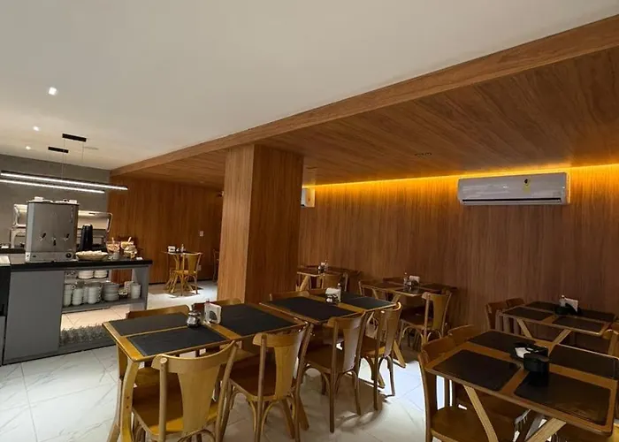 Trópico Praia Hotel