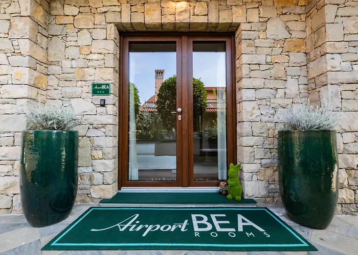 Airport Bea Rooms