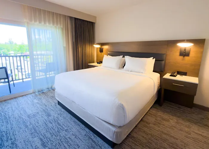 Courtyard By Marriott Eugene Downtown